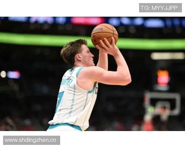 克尼佩尔表现出色4号秀13投6中贡献18分2篮板2助攻助力球队胜利 克尼佩尔表现出色4号秀13投6中贡献18分2篮板2助攻助力球队胜利