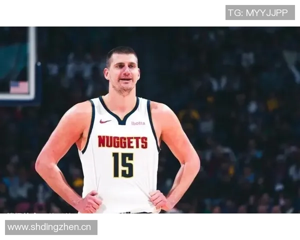 阿隆戈登半场表现出色与约基奇默契配合贡献16分5板2助 阿隆戈登半场表现出色与约基奇默契配合贡献16分5板2助