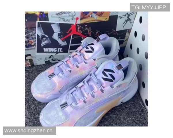 东契奇Luka5新鞋曝光与前代有何不同引发热议