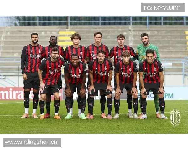 米兰小胜拉齐奥球迷热议福法纳搞笑表现与阿莱格里红牌事件 米兰小胜拉齐奥球迷热议福法纳搞笑表现与阿莱格里红牌事件