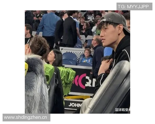 媒体人分析曾凡博表现称教练未设投篮战术需时间适应比赛节奏