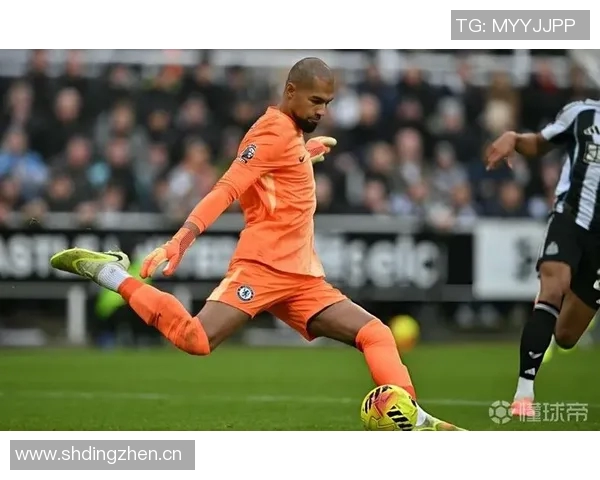 切尔西欧冠客战亚特兰大海报揭晓罗伯特桑切斯独自亮相引关注