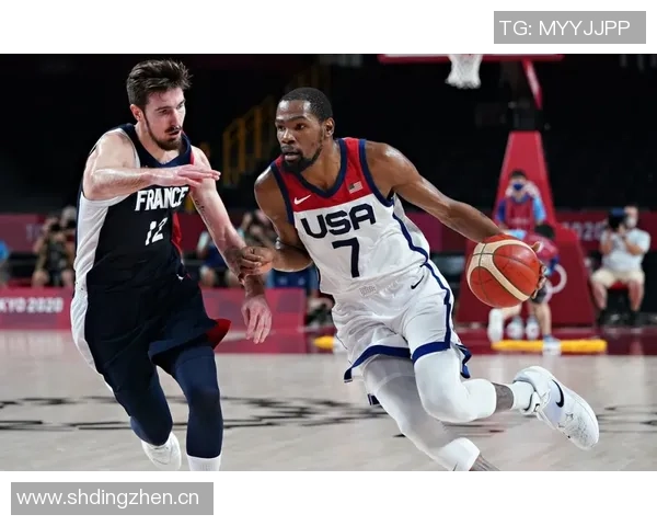 KD调侃全明星表现不佳归咎于库里和利拉德的三分球风格