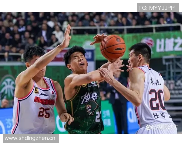 王钰栋精准传球助攻李新翔单刀机会可惜未能把握住