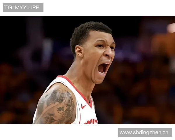 尽管三分球失准大球依然贡献7篮板5助攻展现全能表现 尽管三分球失准大球依然贡献7篮板5助攻展现全能表现