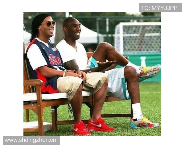 梅西与滕杜卡尔同框合影传奇球星互赠10号球衣展现友谊