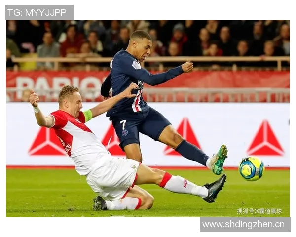 摩纳哥与巴黎对裁判VAR判罚不满卡马拉科雷尔红牌引发激烈争论 摩纳哥与巴黎对裁判VAR判罚不满卡马拉科雷尔红牌引发激烈争论