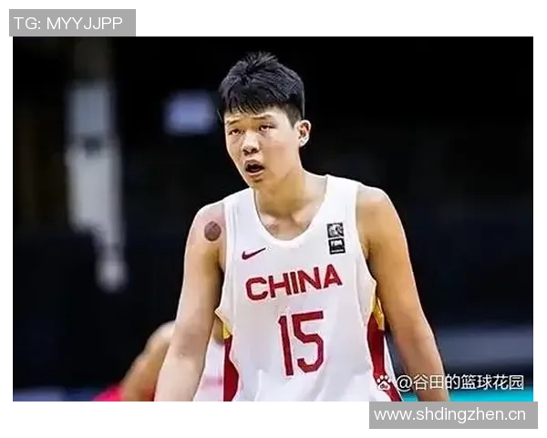 杨瀚森顺利通过脑震荡检查开拓者队士气恢复无碍继续征战