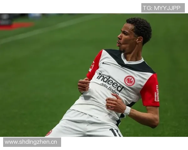 法兰克福官方宣布签约18岁日本前锋神代庆人助力球队未来发展